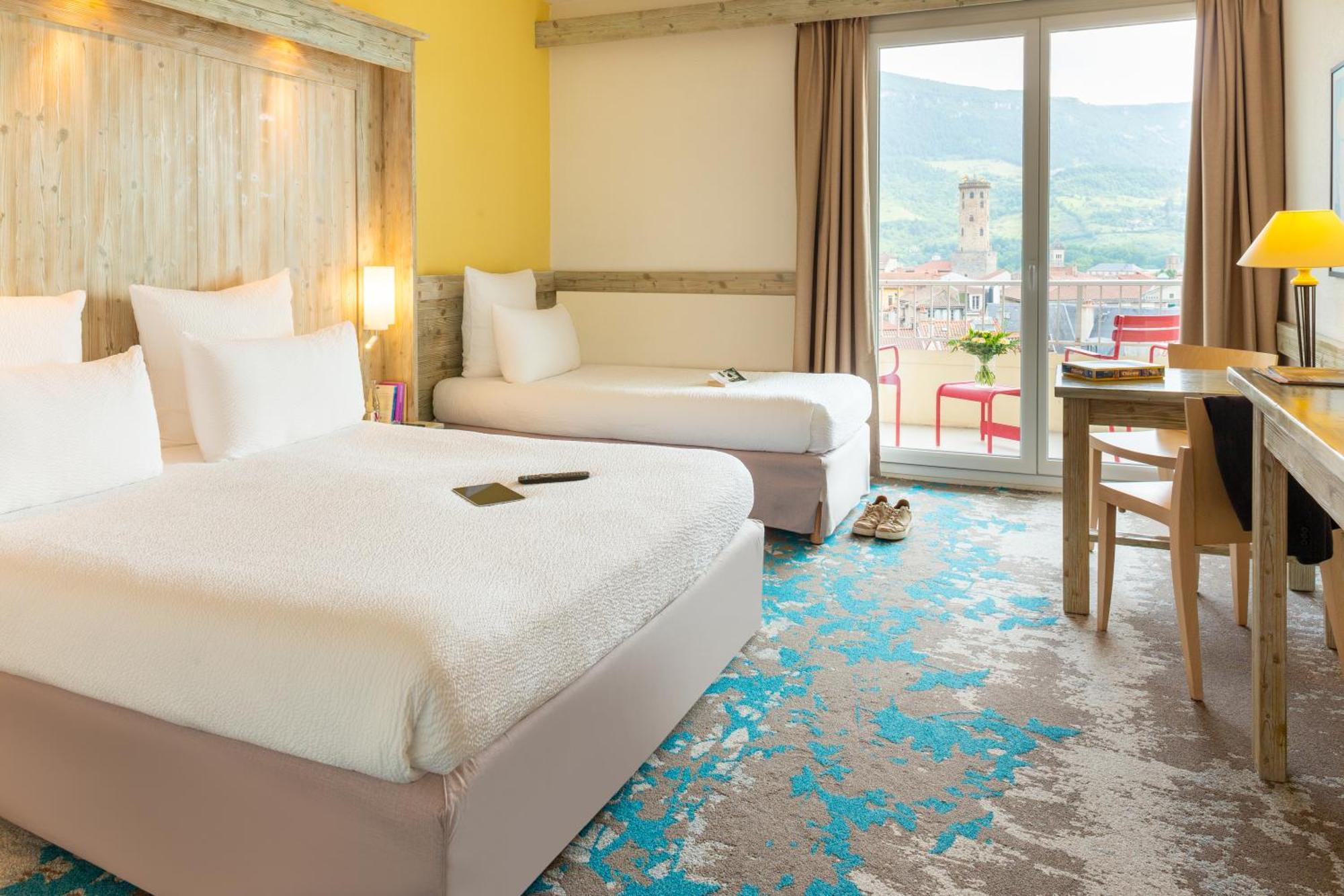 Mercure Мийо Екстериор снимка