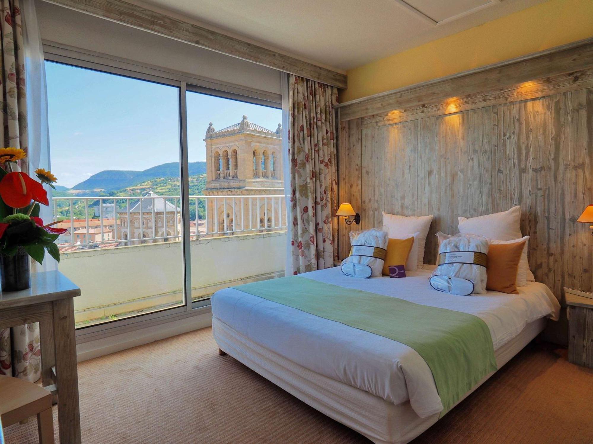 Mercure Мийо Екстериор снимка