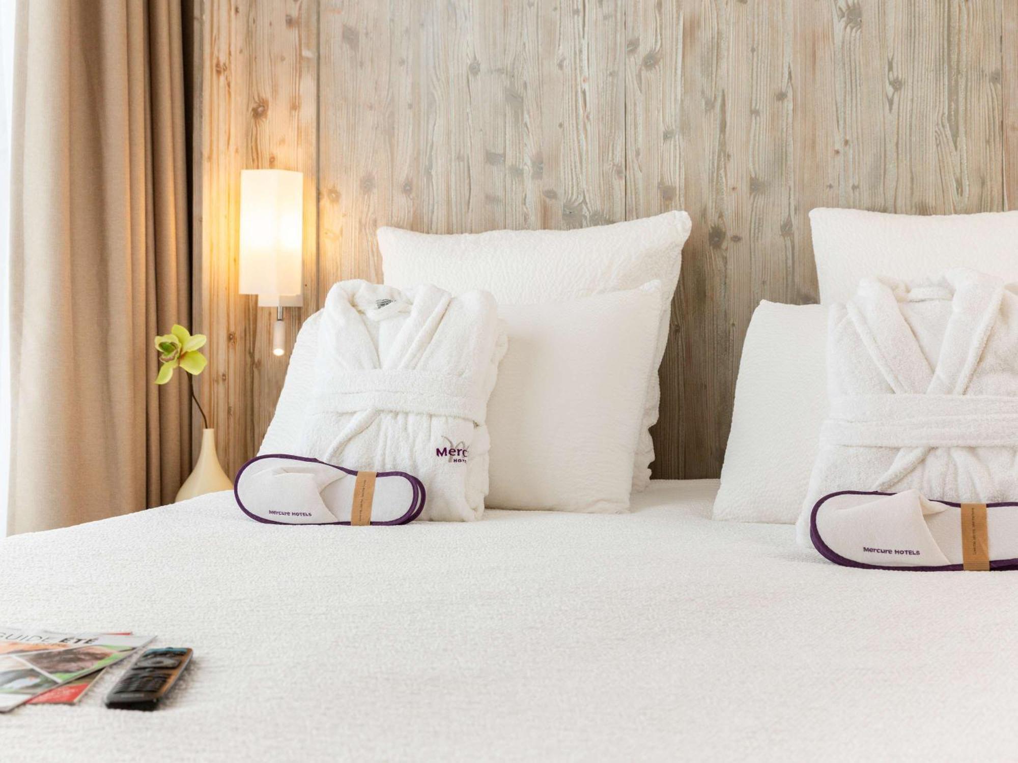Mercure Мийо Екстериор снимка